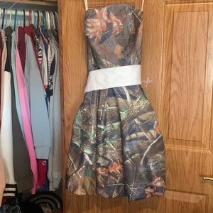 Used is as a hoco dress but wedding dress